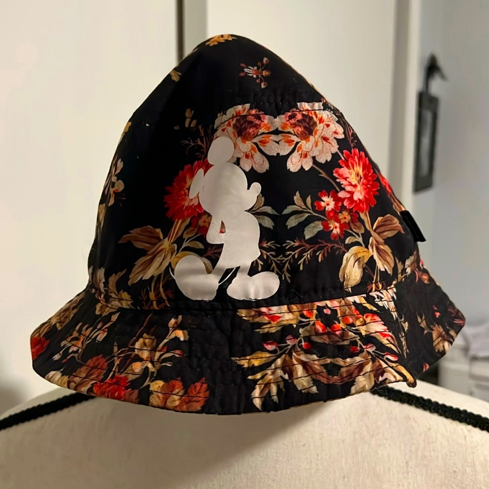 Disney Mickey Mouse - Neff Bucket hat